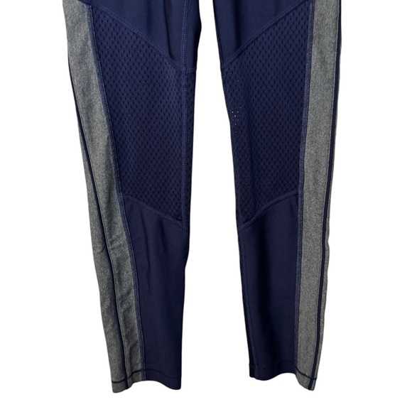 Under Armour U.S. Navy leggings fitted heatgear women’s medium Athleisure gym - Picture 3 of 14